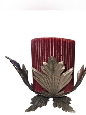 VIntage Miid-century Metal Leaf Display To Hold Bowl or Candle Made in India